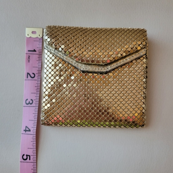 Vintage Gold Mesh Small Wallet ~ Whiting & Davis Style ~ Retro ~ Date Night ~ - Picture 9 of 15
